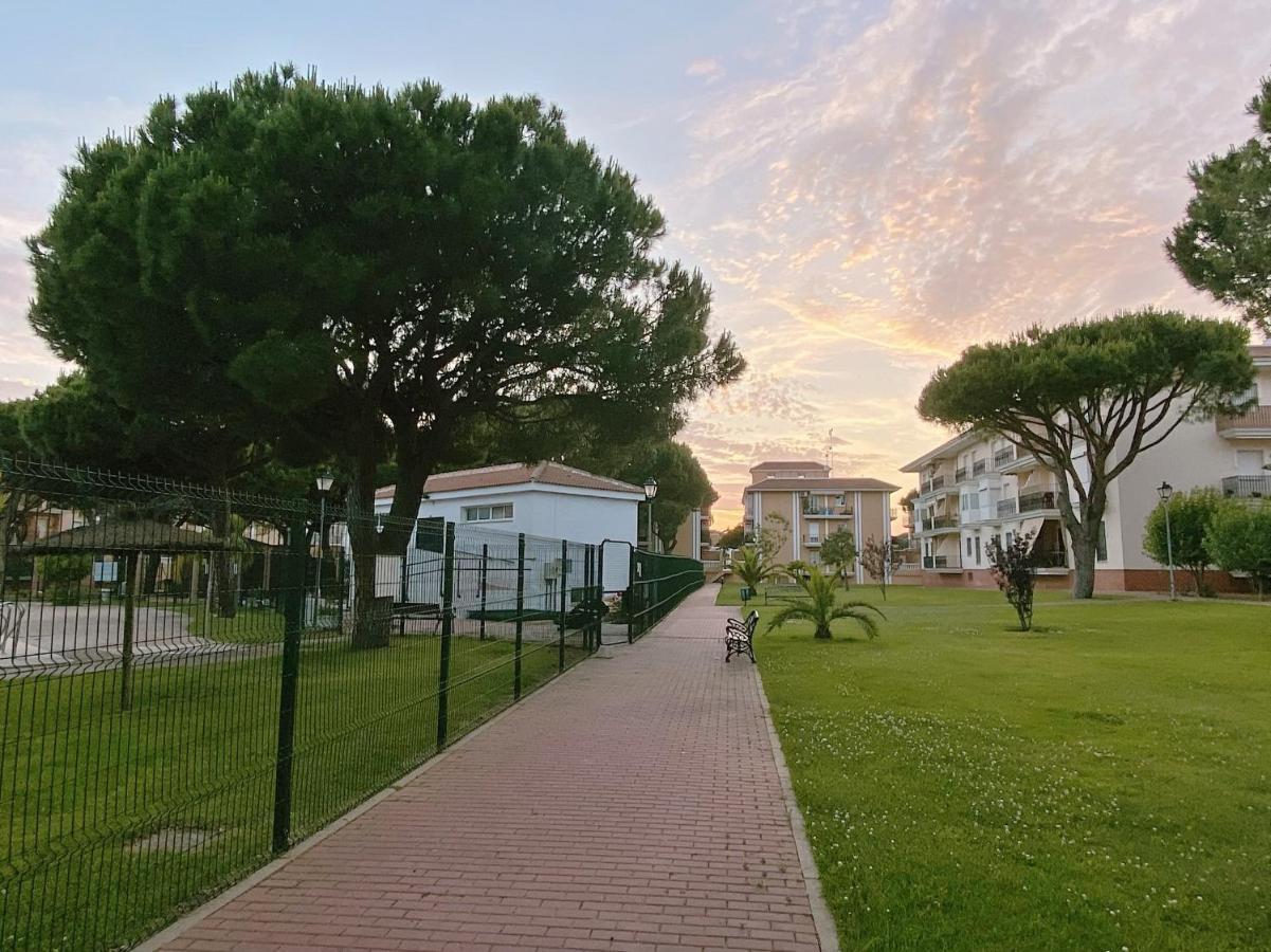Apartamento De 3 Habitaciones, Zona Muy Tranquila A Unos Minutos De La Playa Mazagón Exterior foto
